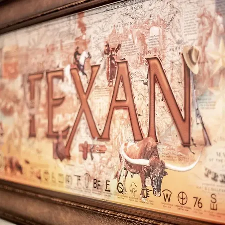 Deluxe Big Texan Multi Suite